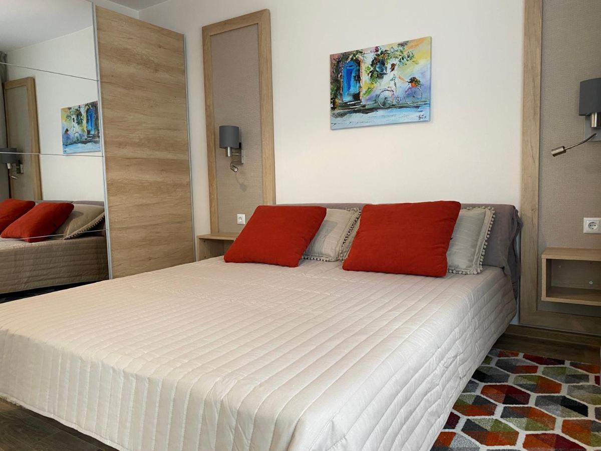 Arletti Luxury Apartment 루세 외부 사진